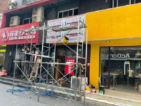 商水制作广告招牌如何避免它发黄？